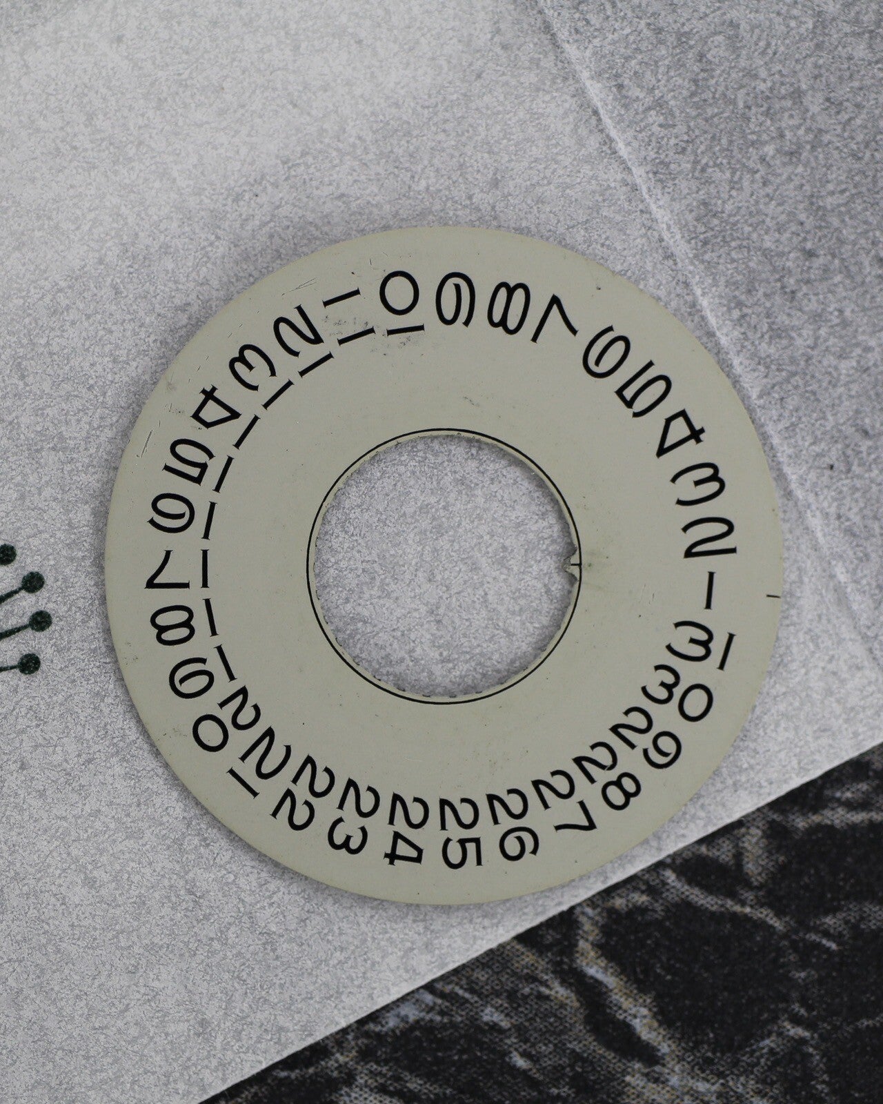 NEW Rolex 3055-5134-2 Day-Date Indicator Grey Datewheel Genuine Bianco Data 5055