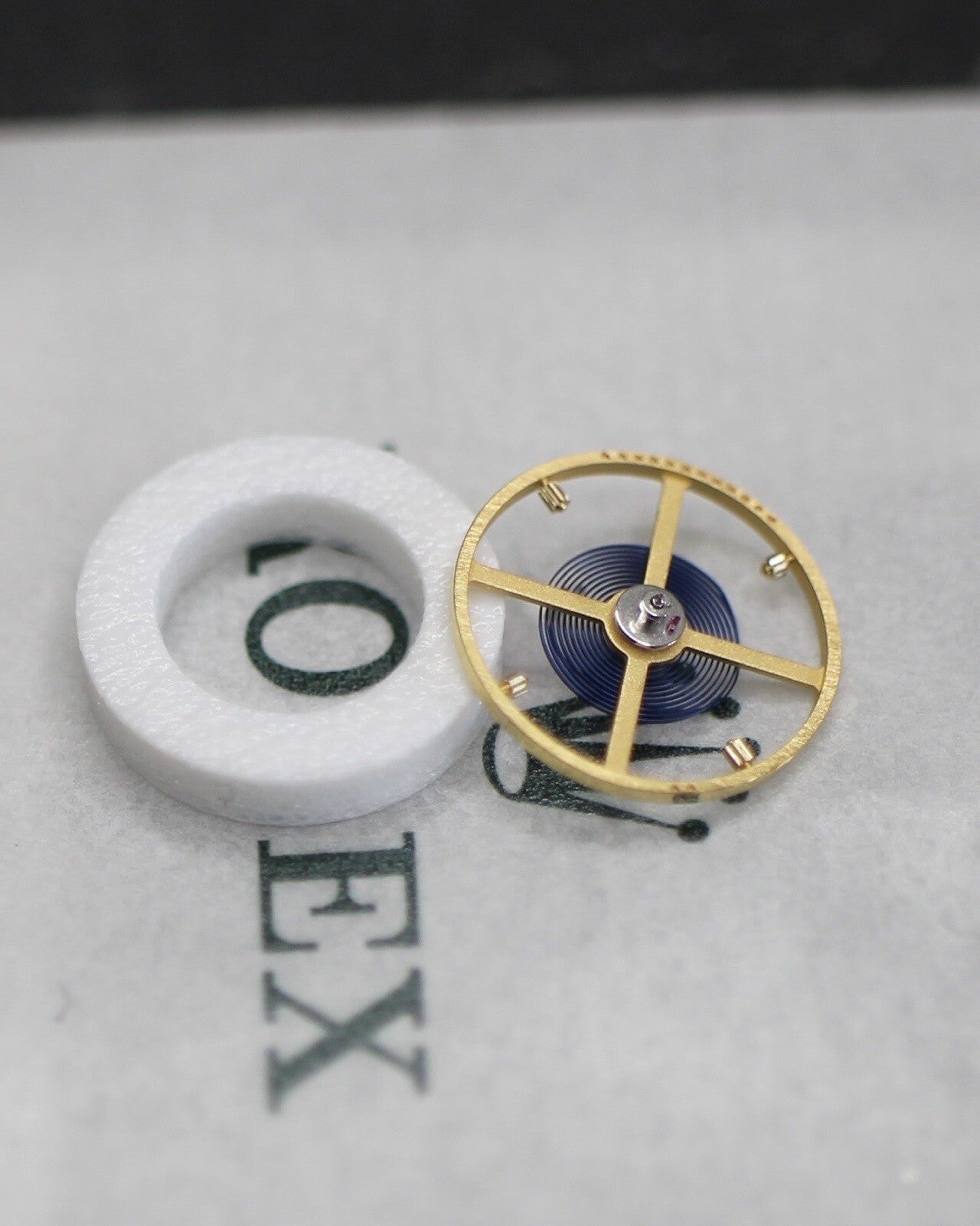 NEW Rolex 3186-432 Genuine Balance Parachrom Blu Spring Bilanciere Ricambio 3135