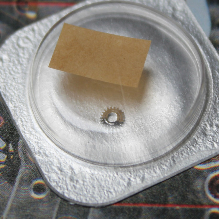 Rolex Pignone della Massa Oscillante
Nuovo In Blister
codice: 3135-550
Compatibile con calibro:
3130 | 3131 | 3132 | 3135 | 3136 | 3155 | 3156 | 3165 | 3175 | 3180 | 3185 | 3186 | 3187 | 3195