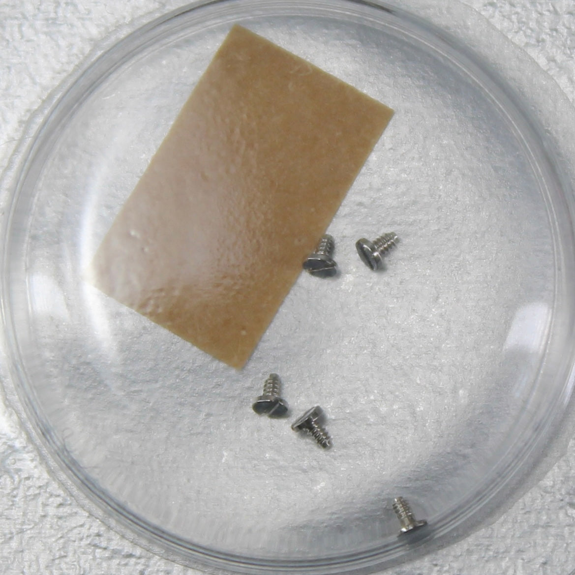 NEW Rolex 3135-5115 Vite per Brida della Chiavetta, Brida del Portapitone, Cricco, Molla del Tiretto, Scatto del Tiretto, Ponte del Pignone dei Minuti, Ponte dell’Ancora, Coprimeccanismo Nuovo In Blister