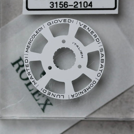 NEW Rolex 3156-2104 Disco Indicatore Giorni Data DAY-DATE Bianco Italiano Nuovo